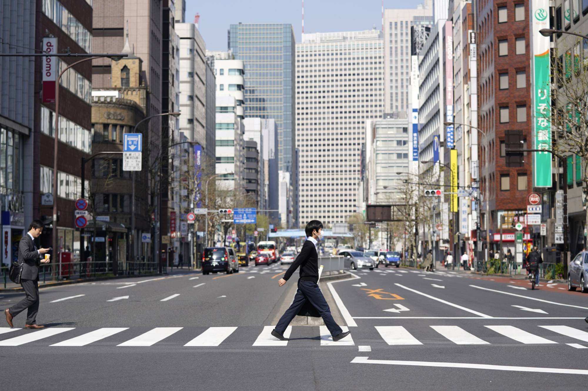 Jepang Memperdebatkan Masa Depan Ekonomi Setelah Abenomics
