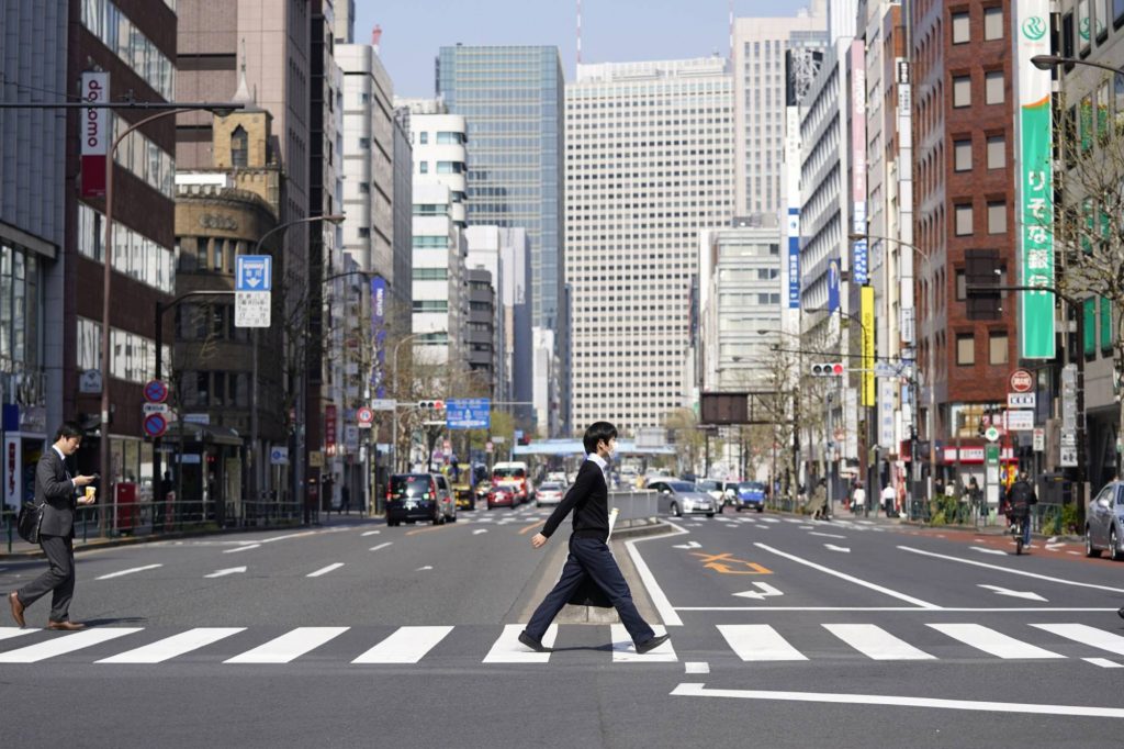 Jepang Memperdebatkan Masa Depan Ekonomi Setelah Abenomics